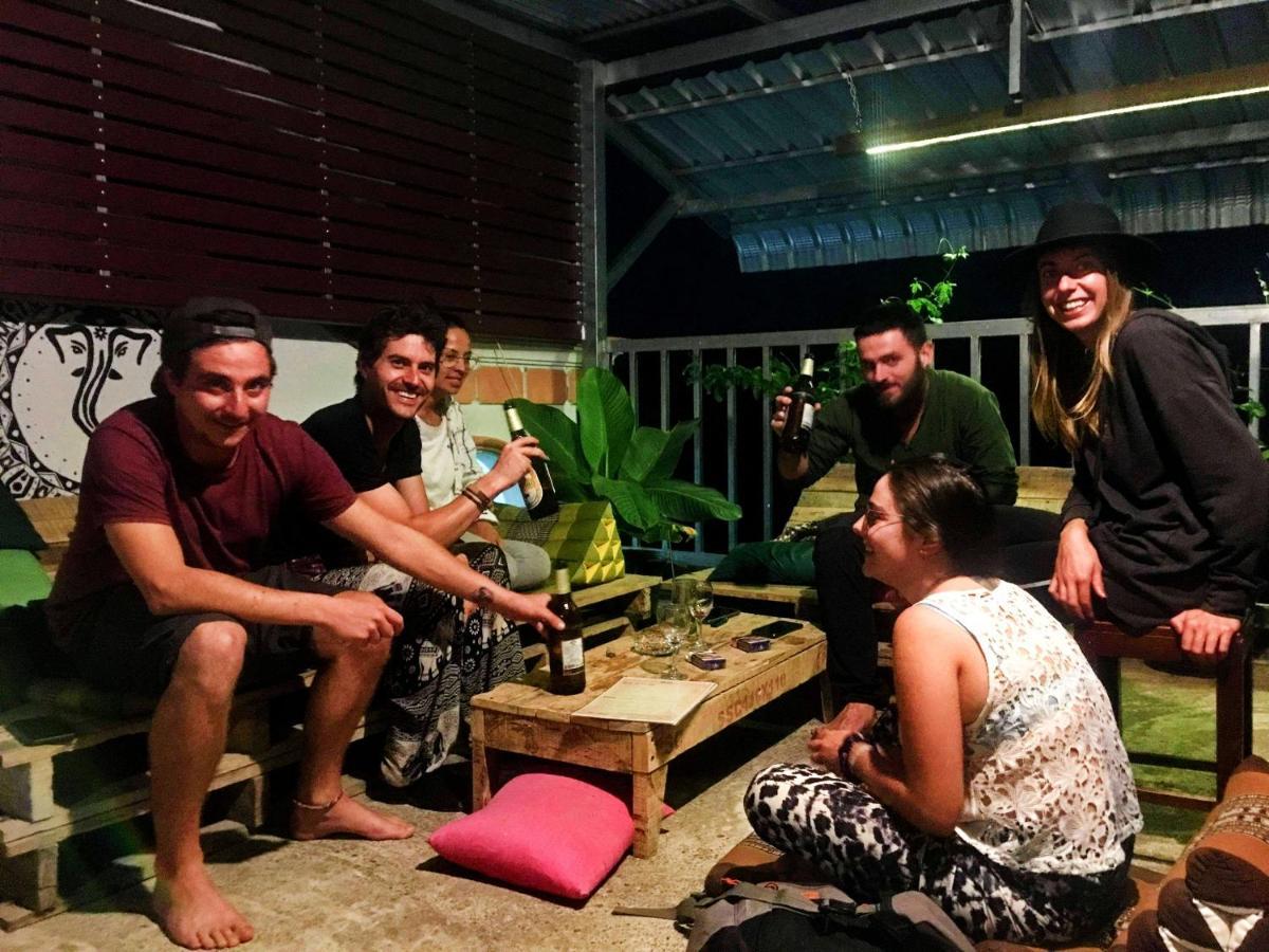 Hostel La Casa - Thakhek Zewnętrze zdjęcie